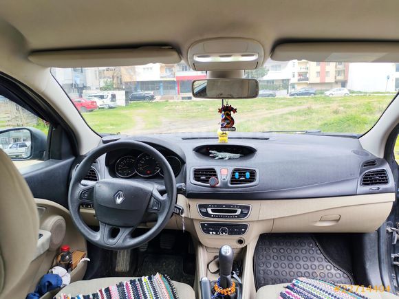 Sahibinden Bakımlı 176 Bin Km'de Megane 3.