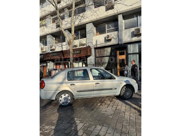 Sahibinden Renault Clio 1.4 Expression 2002 Model