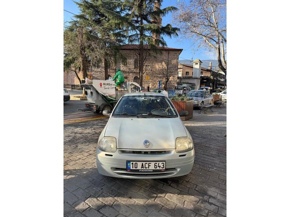 Sahibinden Renault Clio 1.4 Expression 2002 Model