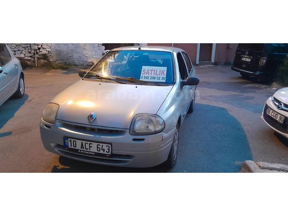 Sahibinden Renault Clio 1.4 Expression 2002 Model