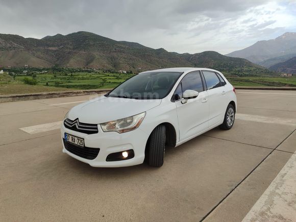 Memurdan Citroen C4 1.6 VTI Confort 2012 Model