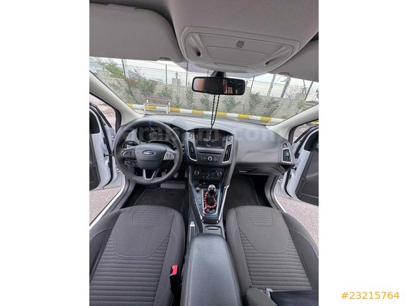 Sahibinden Ford Focus 1.6 Ti-VCT Titanium 2015 Model 