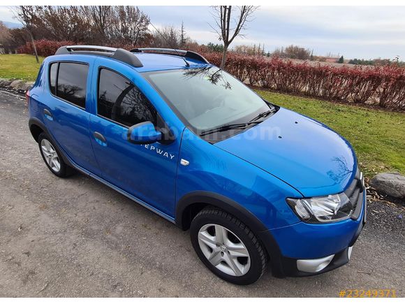 Galeriden Dacia Sandero 1.5 dCi Stepway 2015 Model Eskişehir