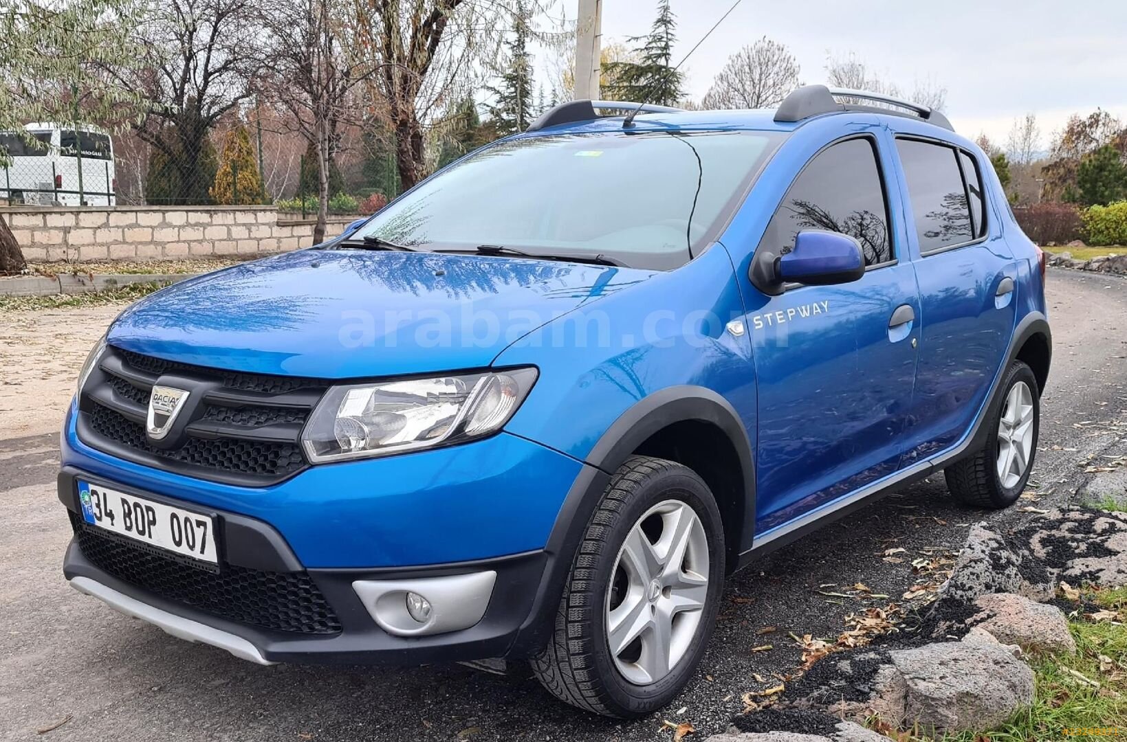 Galeriden Dacia Sandero 1.5 dCi Stepway 2015 Model Eskişehir 172.000 km Mavi (metalik) 3