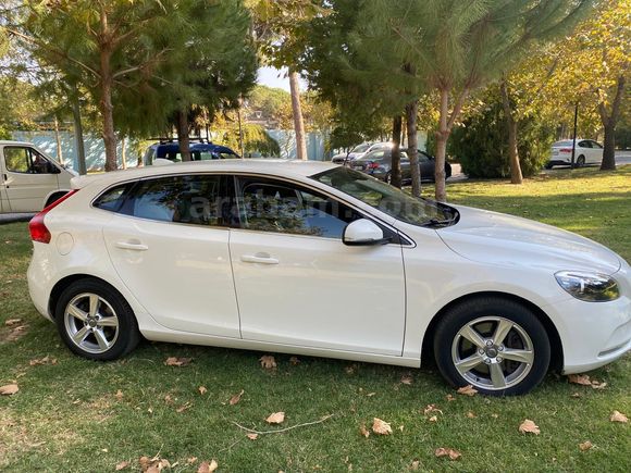 Sahibinden Volvo V40 1.5 T3 Premium 2015 Model