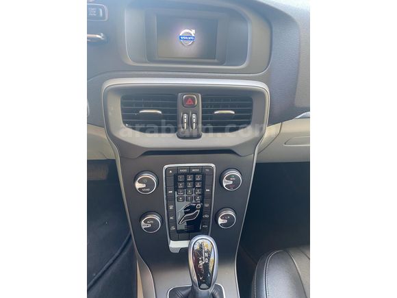 Sahibinden Volvo V40 1.5 T3 Premium 2015 Model