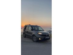 Sahibinden DEĞİŞENSİZ Lansman renk Fiat Doblo Combi 1.3 Multijet Premio Plus 2020 Model 