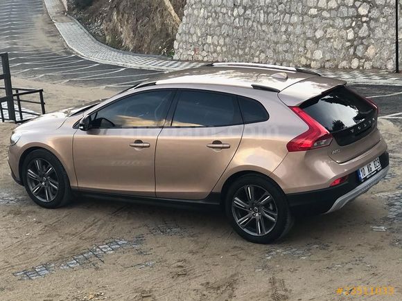 Sahibinden Volvo V40 Cross Country 1.6 D Advance 2014 Model 