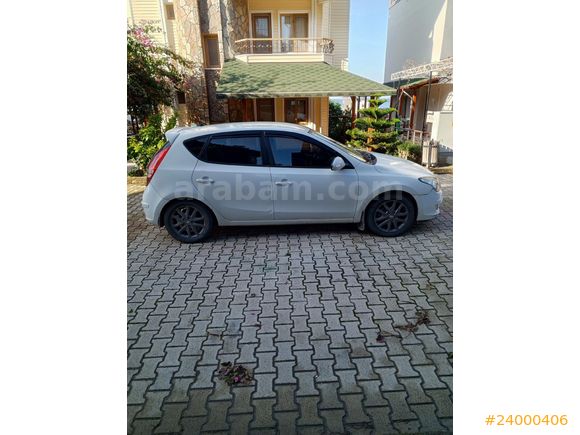 Sahibinden Hyundai i30 1.6 CRDi Prime 2011 Model