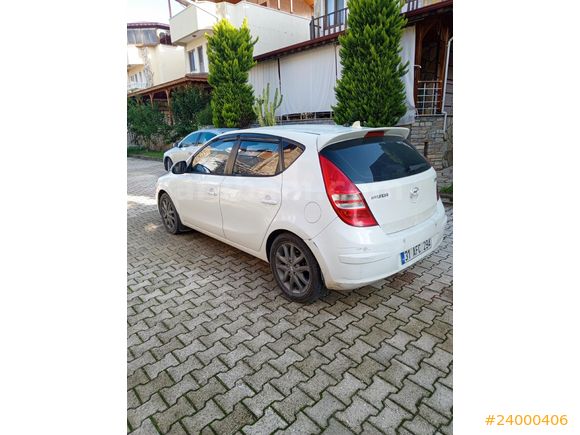 Sahibinden Hyundai i30 1.6 CRDi Prime 2011 Model