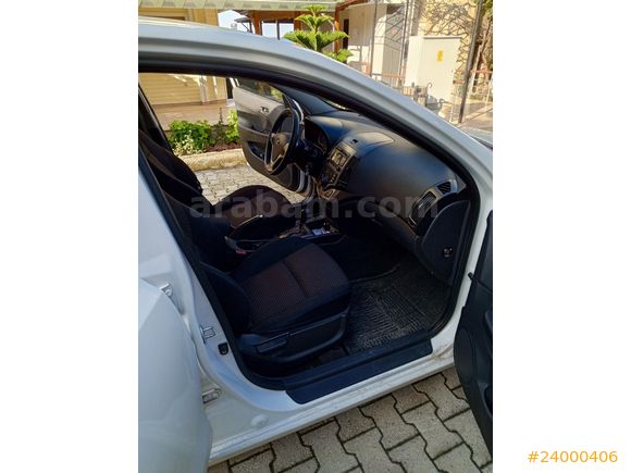Sahibinden Hyundai i30 1.6 CRDi Prime 2011 Model