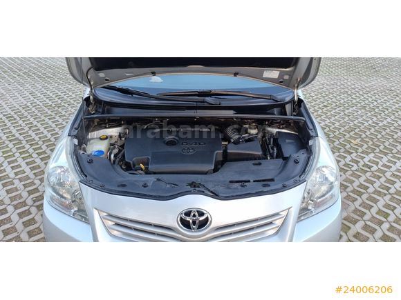SAHİBİNDEN TOYOTA VERSO AİLE ARACI