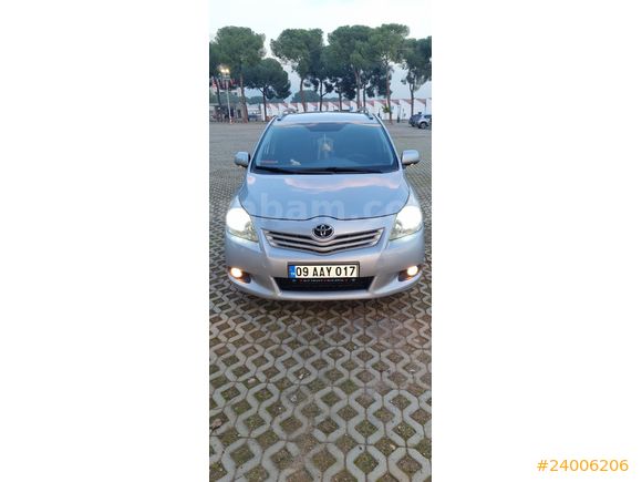 SAHİBİNDEN TOYOTA VERSO AİLE ARACI