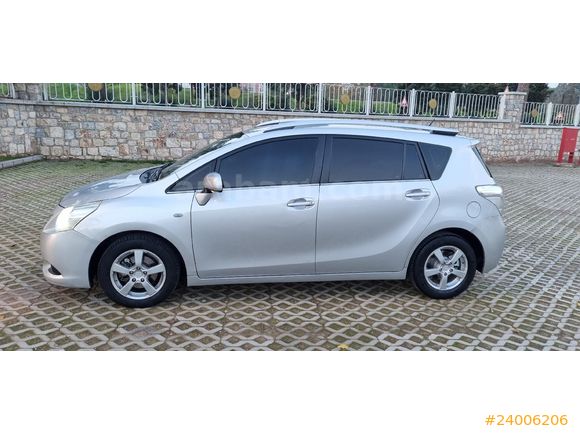SAHİBİNDEN TOYOTA VERSO AİLE ARACI