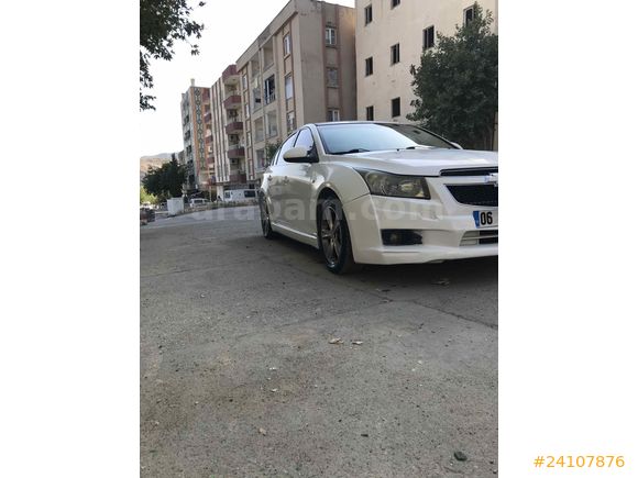 Arabanın ilk sahibiyim  benden başka kimse kullanmadı 