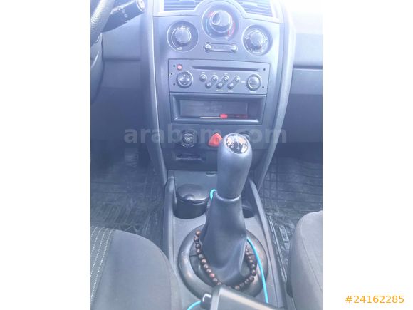 Sahibinden Renault Megane 1.4 Authentique 2006 Model 