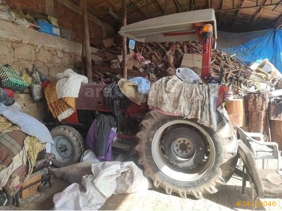 Tümosan 4055 2013 model 1250 saatte 55 hp turbo intercoler Muayene Yeni bakımlı Garaj traktörü masrafsız sıkıntısız sorunsuz Asfaltta yer uçağı Temiz