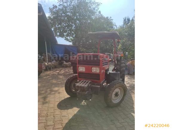 Tümosan 4055 2013 model 1250 saatte 55 hp turbo intercoler Muayene Yeni bakımlı Garaj traktörü masrafsız sıkıntısız sorunsuz Asfaltta yer uçağı Temiz