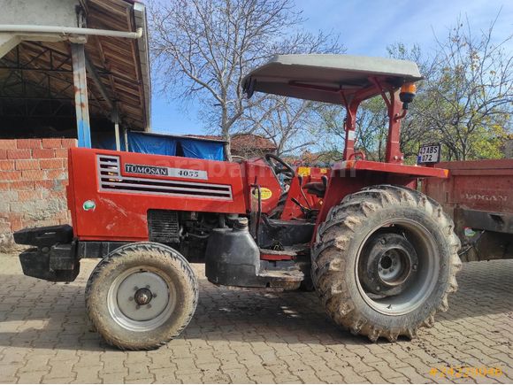 Tümosan 4055 2013 model 1250 saatte 55 hp turbo intercoler Muayene Yeni bakımlı Garaj traktörü masrafsız sıkıntısız sorunsuz Asfaltta yer uçağı Temiz