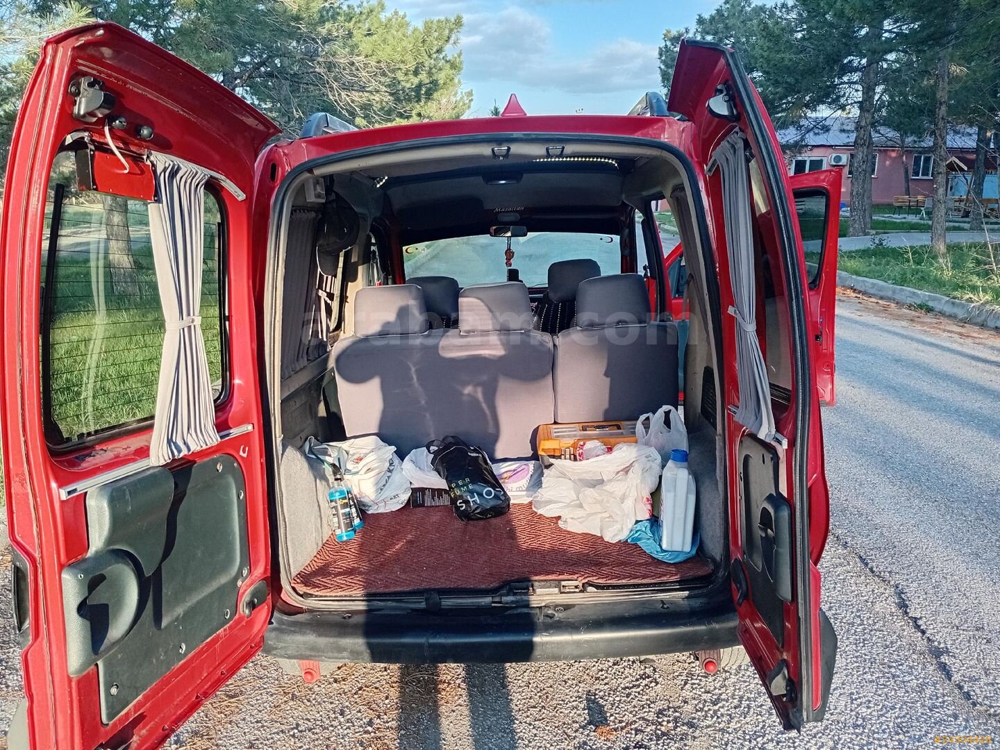 Sahibinden Renault Kangoo 1.9 D RN 2000 Model Erzincan 268.170 km Kırmızı 4