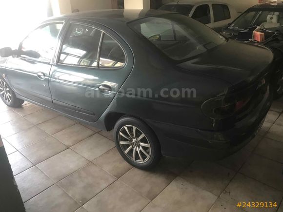 Galeriden Renault Megane 1.6 RTE 1999 Model Konya