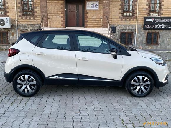Sahibinden Renault Captur 0.9 Touch 2018 Model