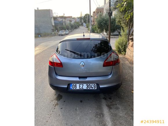 En az yakan araç Renault Megane 3 Dizel 1.5 Fiyat düştü l