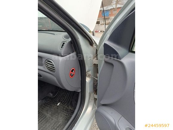 Galeriden Renault Megane 1.6 RTE 2001 Model Trabzon