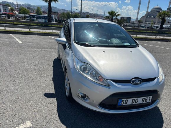 Sahibinden Ford Fiesta 1.4 TDCi Titanium 2011 Model