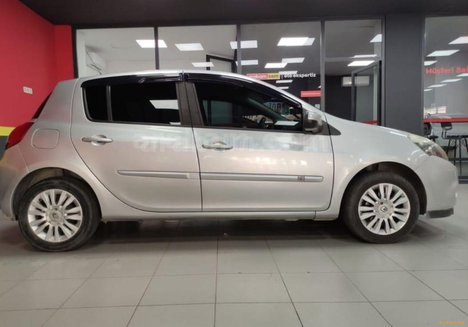 Renault / Clio / 1.2 / Extreme / 2011 MODEL-RENO CLİO 3-1.2 16V-KAPUT TAVAN  BAGAJ BOYASIZ-LPG'Lİ at  - 1120205032