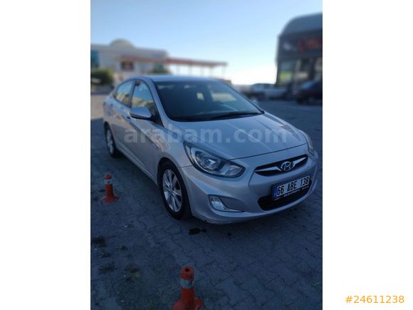 Hyundai Accent Blue kazasız boyasız orijinal araç