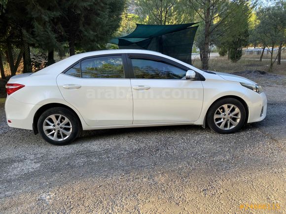 Toyota Corolla 1.4 D-4D Premium 2015 Model 
