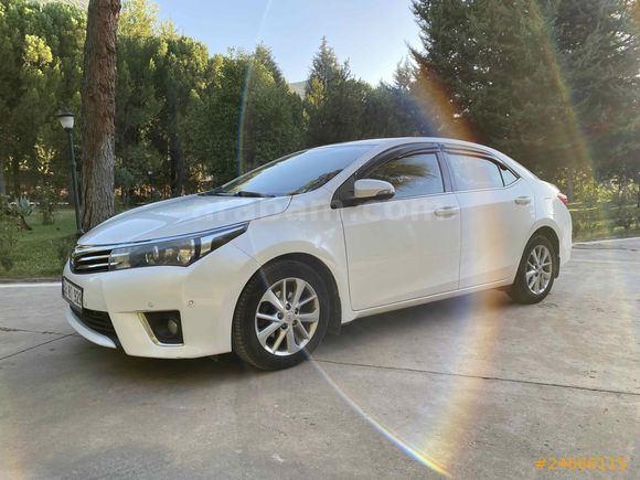 Toyota Corolla 1.4 D-4D Premium 2015 Model 