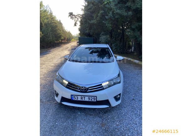 Toyota Corolla 1.4 D-4D Premium 2015 Model 