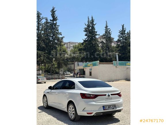 Sahibinden Renault Megane 1.3 TCe Joy 2021 Model 