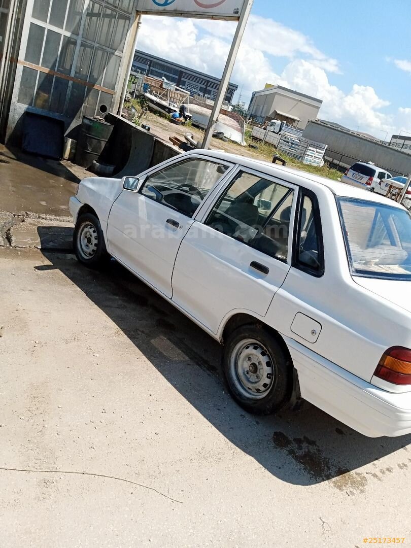Galeriden Kia Pride 1.3 2000 Model Balıkesir 204.000 km Beyaz 3