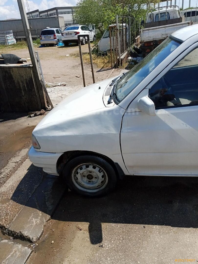 Galeriden Kia Pride 1.3 2000 Model Balıkesir 204.000 km Beyaz 4