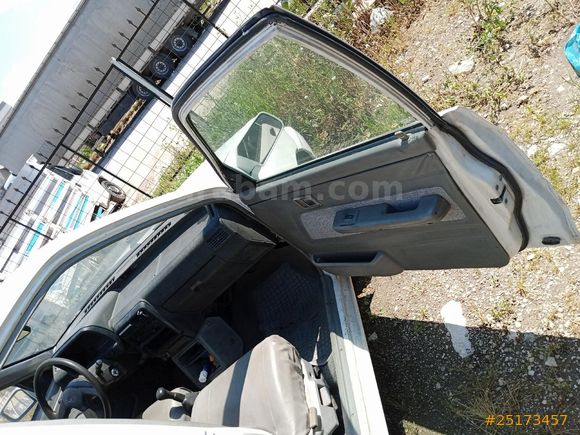 Galeriden Kia Pride 1.3 2000 Model Balıkesir