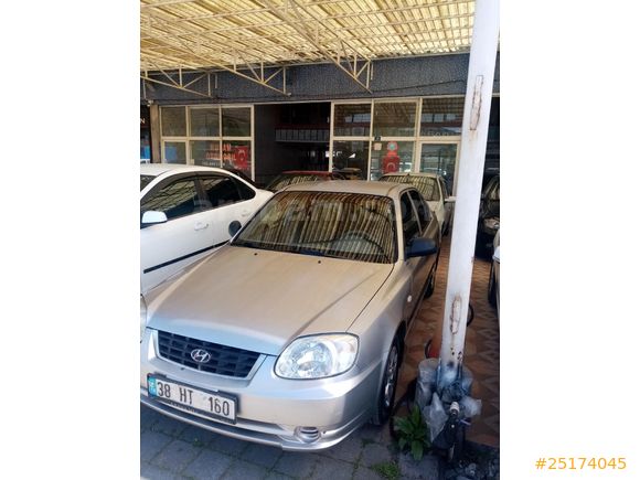 Galeriden Hyundai Accent 1.3 Admire 2005 Model 158 bin km Kayseri