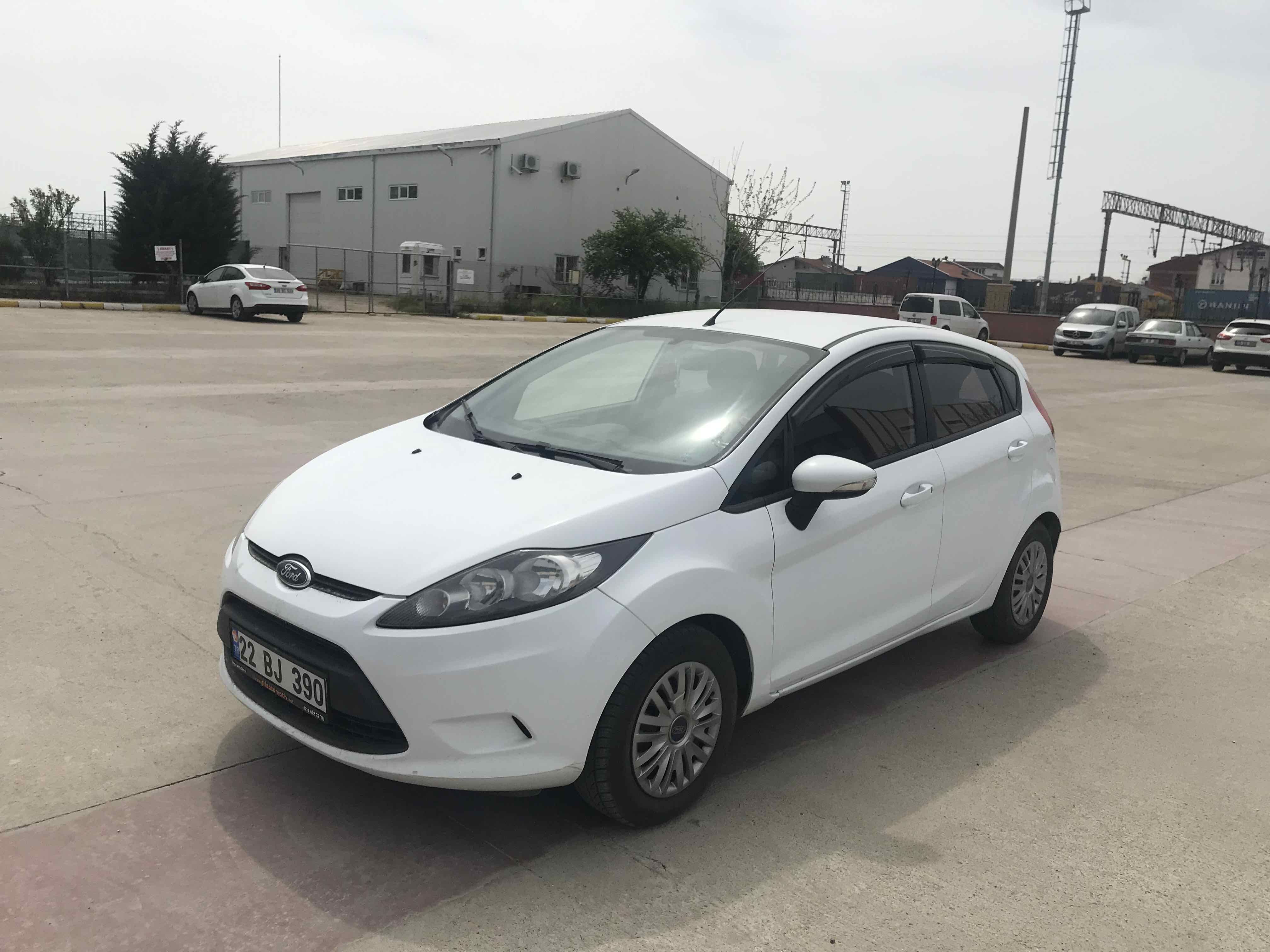 Sahibinden Ford Fiesta 1.25 Trend 2012 Model benzin lpg