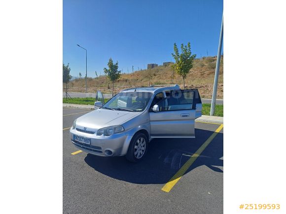 Aciil Sahibinden Honda HR-V 4WD 2003 Model