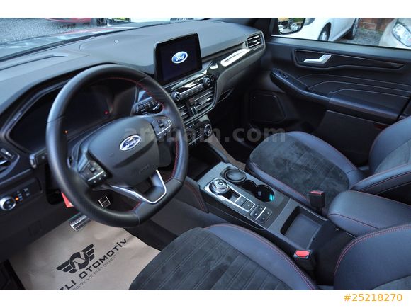 2022 FORD KUGA ( senetle taksitlendirme seçeneğimiz vardır )
