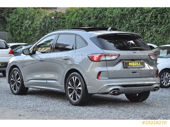 2022 FORD KUGA ( senetle taksitlendirme seçeneğimiz vardır )