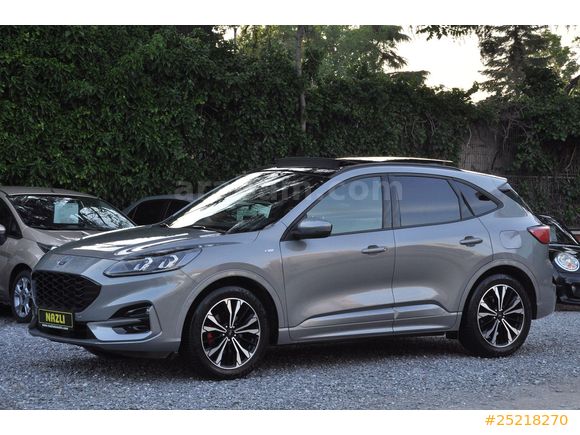 2022 FORD KUGA ( senetle taksitlendirme seçeneğimiz vardır )
