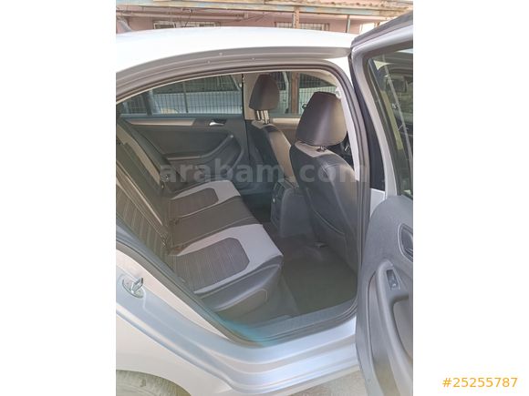 Sahibinden Volkswagen Jetta 1.6 TDi Comfortline 2011 Model
