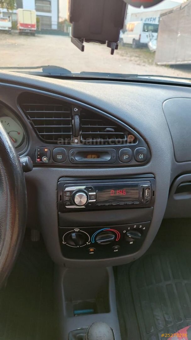 AYNACILAR OTOMOTİV DEN 1999 MODEL FİESTA 1.4 7