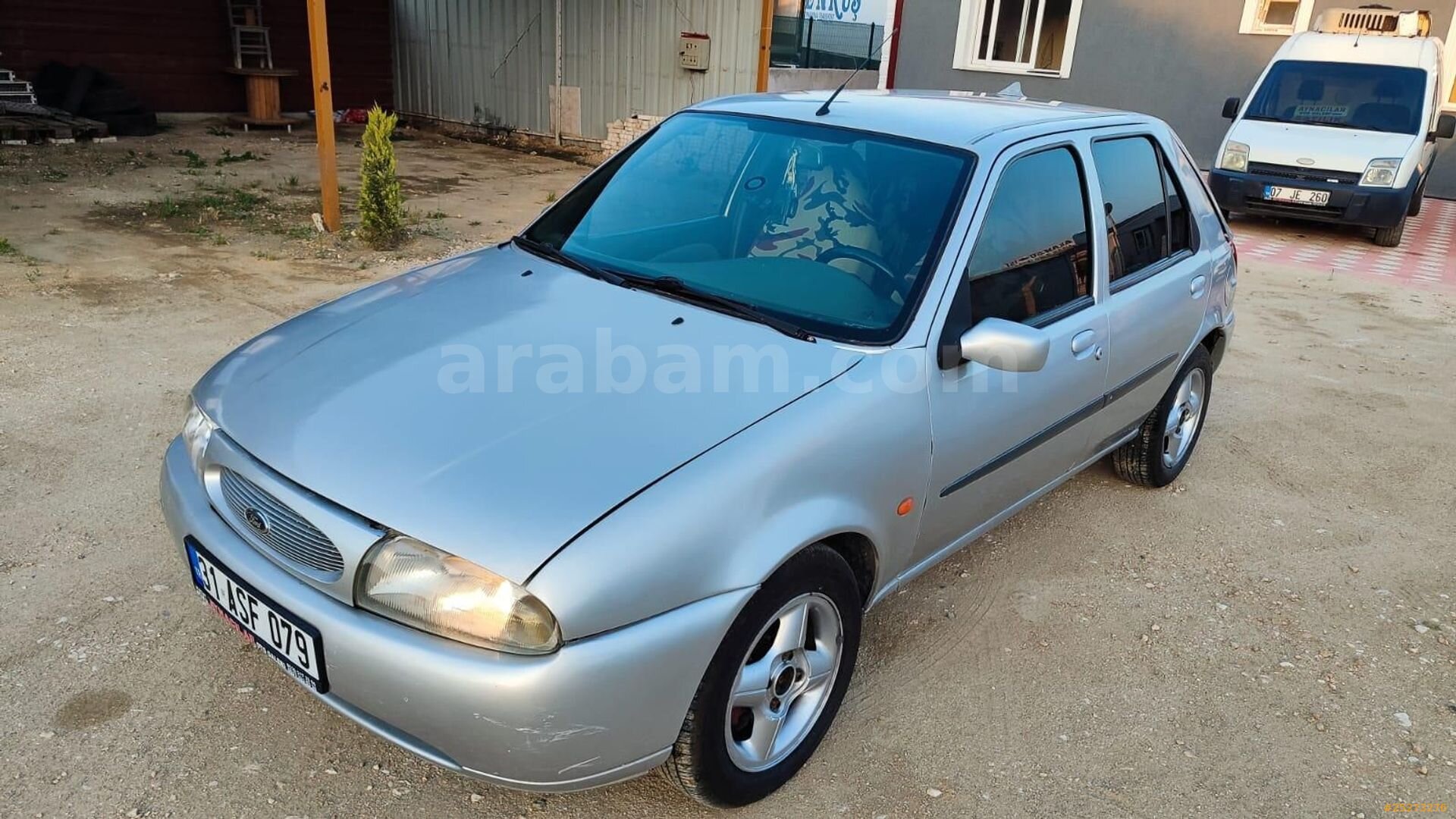 AYNACILAR OTOMOTİV DEN 1999 MODEL FİESTA 1.4 2