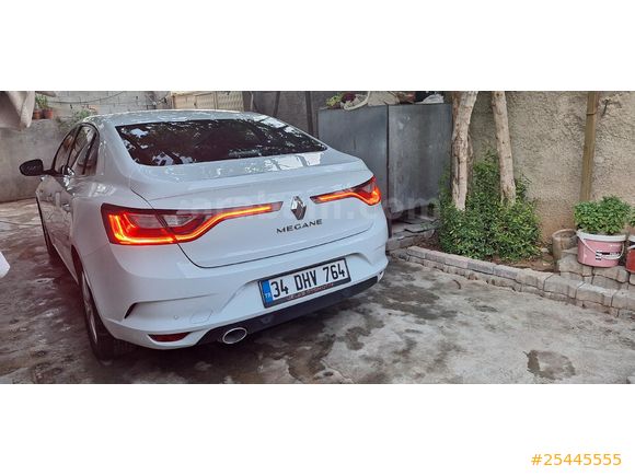 Sahibinden Renault Megane 1.5 Blue DCI Touch 2020 Model