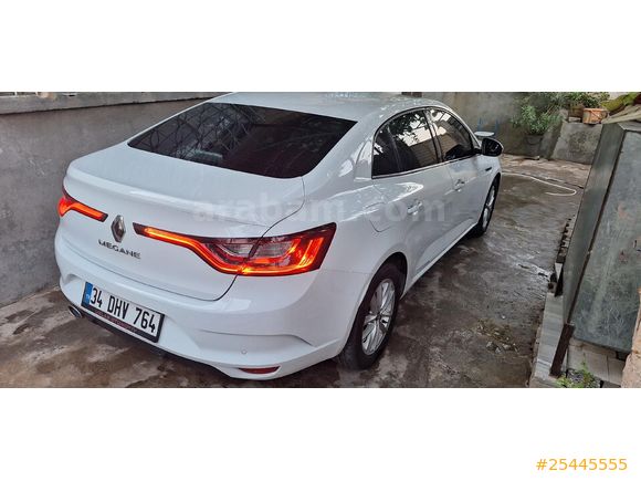 Sahibinden Renault Megane 1.5 Blue DCI Touch 2020 Model