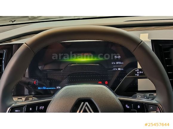 Renault Megane E-Tech Iconic 2023 Model İzmir (KOMPLE PPF KAPLI) HATA BOYA TRAMER YOK